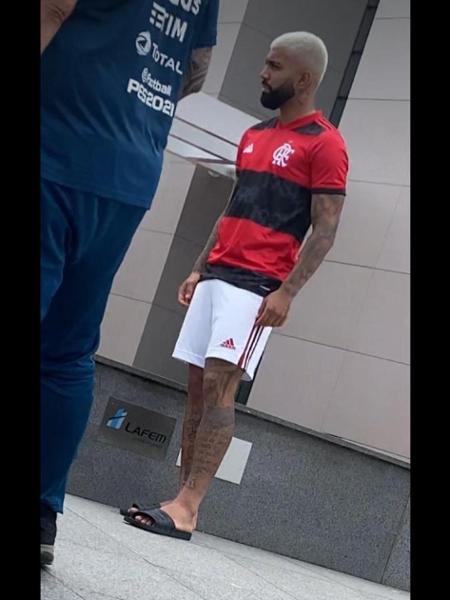 Possível novo uniforme do Flamengo divide opinião de torcedores na web