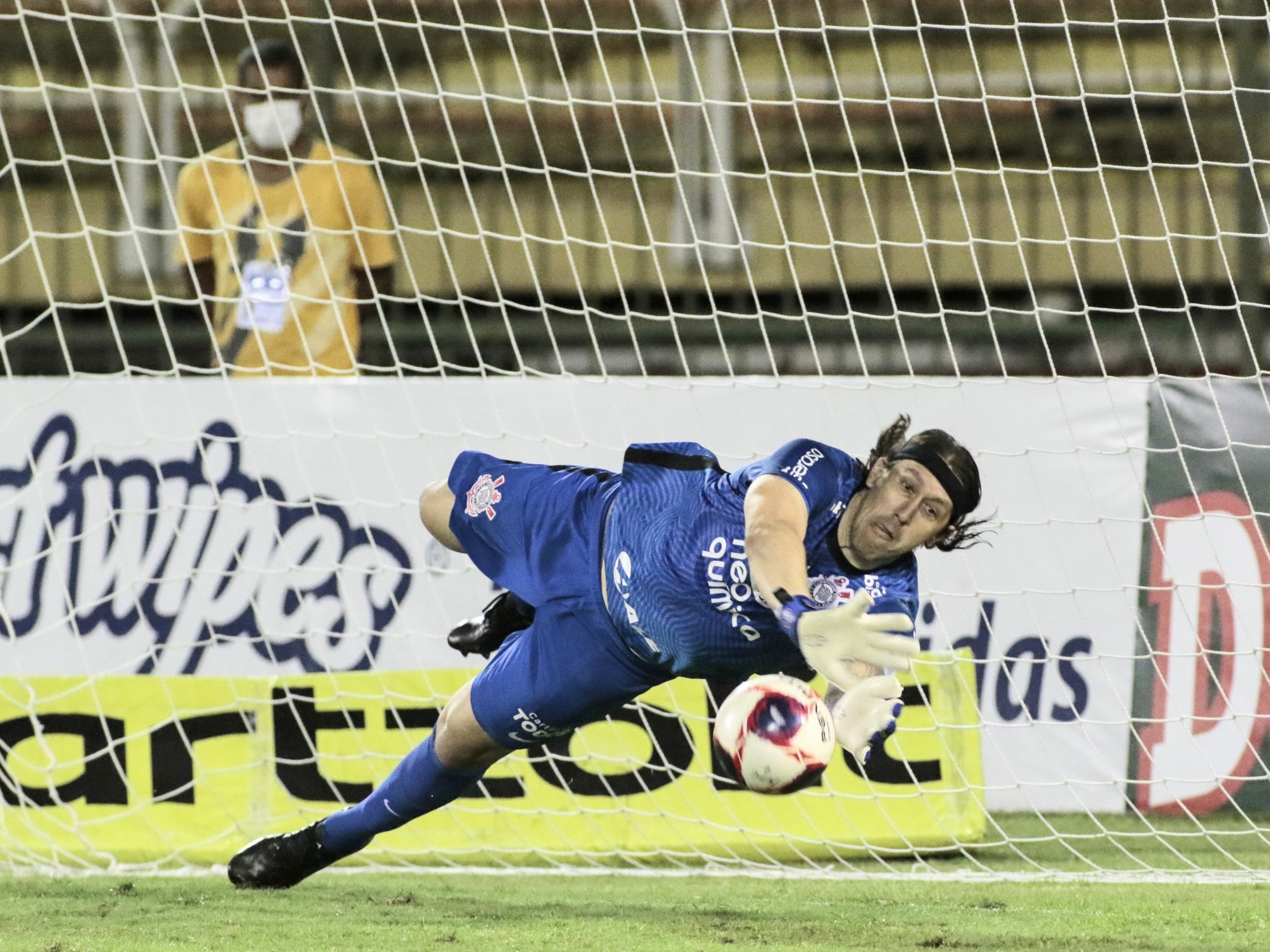 Cássio soma sete penais defendidos contra o São Paulo: veja fotos - Gazeta  Esportiva