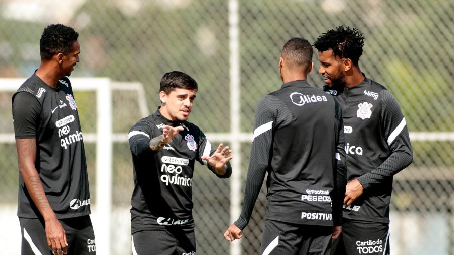 Jogadores do Corinthians durante atividade no CT Joaquim Grava  - Rodrigo Coca/ Ag. Corinthians 