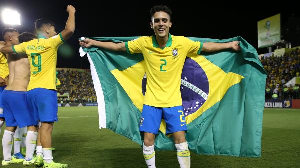 Yan Couto comemora título do Brasil no Mundial sub-17 de 2019