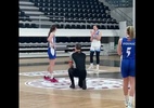 Árbitro pede jogadora em casamento em jogo da final de basquete na Europa