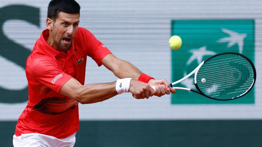 Djokovic domina, vence 8º jogo seguido e vai às oitavas em Roland Garros -  27/05/2022 - UOL Esporte
