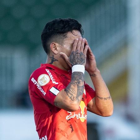 Artur, do Bragantino, lamenta chance perdida contra o Avaí no Brasileirão - Diogo Reis/AGIF