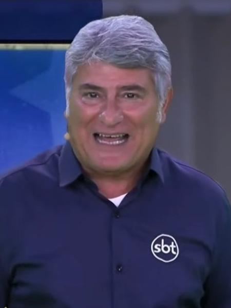Cleber Machado em sua estreia como narrador do SBT em Corinthians x Fortaleza, pela Copa Sul-Americana