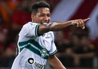 Coritiba bate Inter em jogo com quatro pênaltis e expulsão em tempo recorde - Maxi Franzoi/AGIF