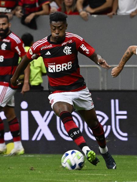 Bruno Henrique durante a derrota do Flamengo para o Santos