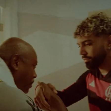 Nando Cunha fez Denir em vídeo de divulgação da nova camisa do Flamengo