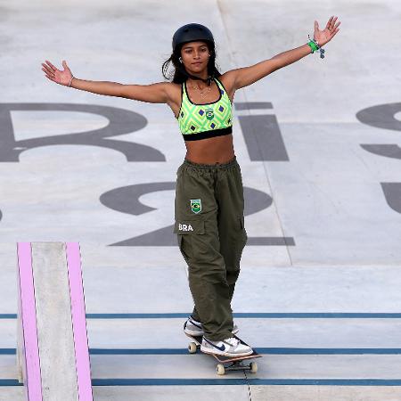 Rayssa Leal em ação na final do skate nas Olimpíadas de Paris 2024