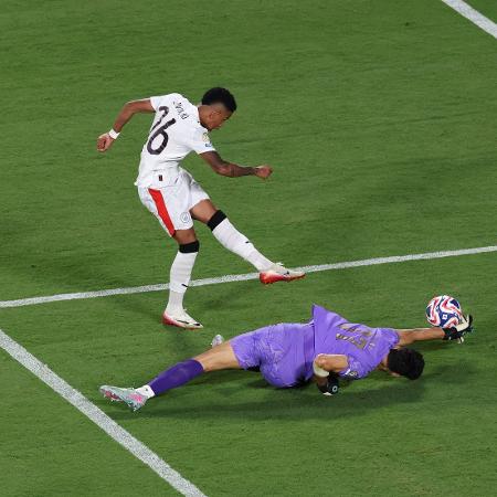 Haaland se rende e chama goleiro do Al-Hilal: "Venha conosco"