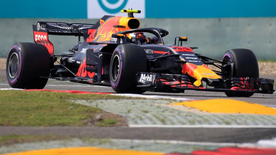 Max Verstappen com a Red Bull durante GP da China - Aly Song/Reuters
