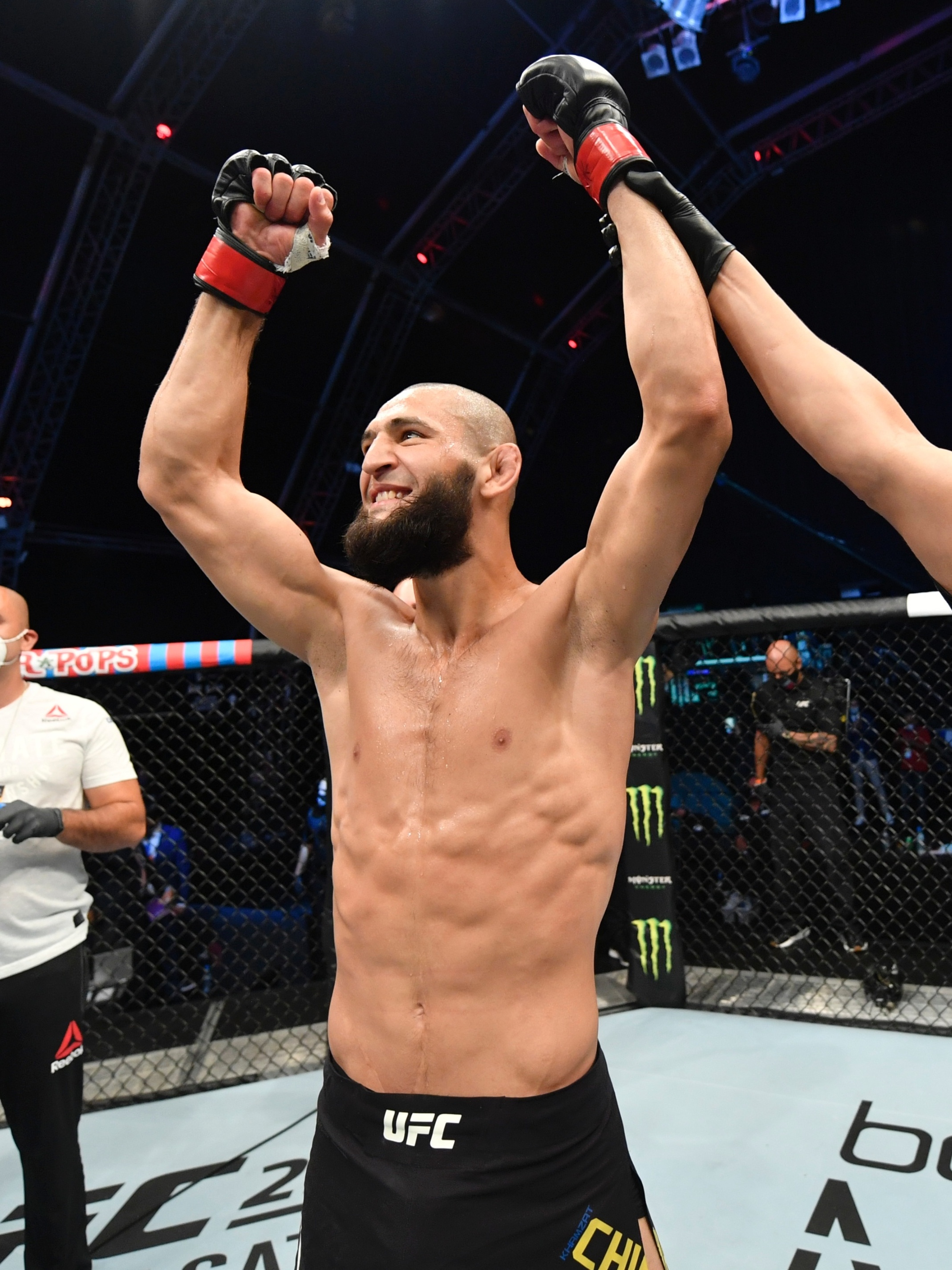 Chimaev revela motivo para lutar com Diaz no UFC: ” Pelo dinheiro