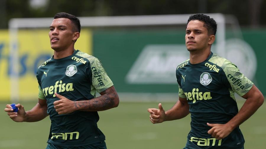 Gabriel Veron e Gabriel Silva fazem atividades físicas no Palmeiras - Cesar Greco