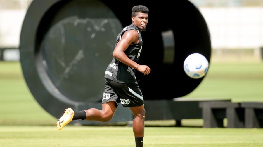 Zagueiro está se recuperando de lesão e pode renovar o seu contrato com o Corinthians - Rodrigo Coca/ Ag. Corinthians