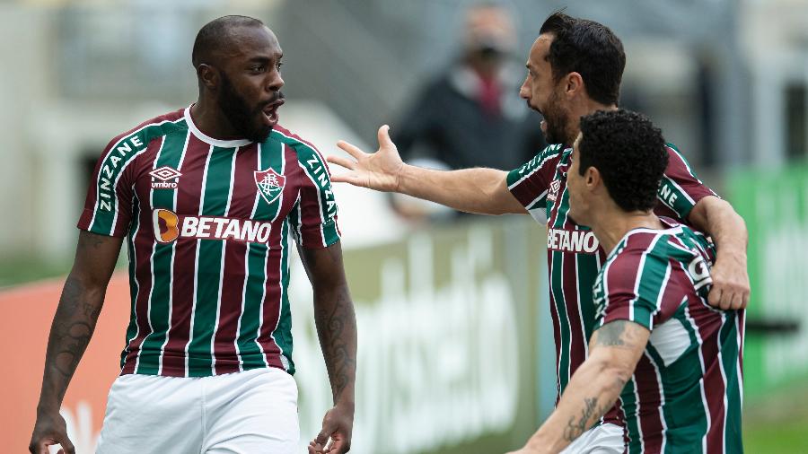 Manoel (esquerda) está na mira do Grêmio para temporada 2022 - Jorge Rodrigues/AGIF