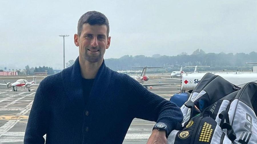 Novak Djokovic embarca para a Austrália em meio à indefinição de sua participação no Australian Open - Reprodução/Instagram