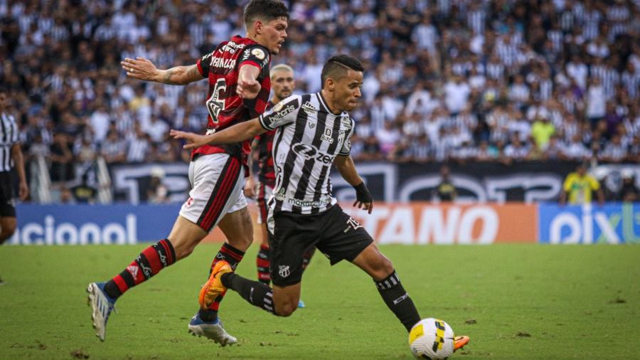  Erick jogador do Ceará durante partida contra o Flamengo na Arena Castelão pelo campeonato Brasileiro A 2022. - Lucas Emanuel/AGIF