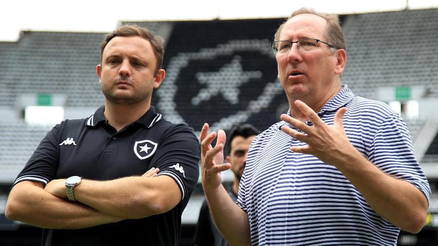 André Mazzuco, diretor de futebol do Botafogo, e John Textor, investidor da SAF do Alvinegro - Vitor Silva / Botafogo