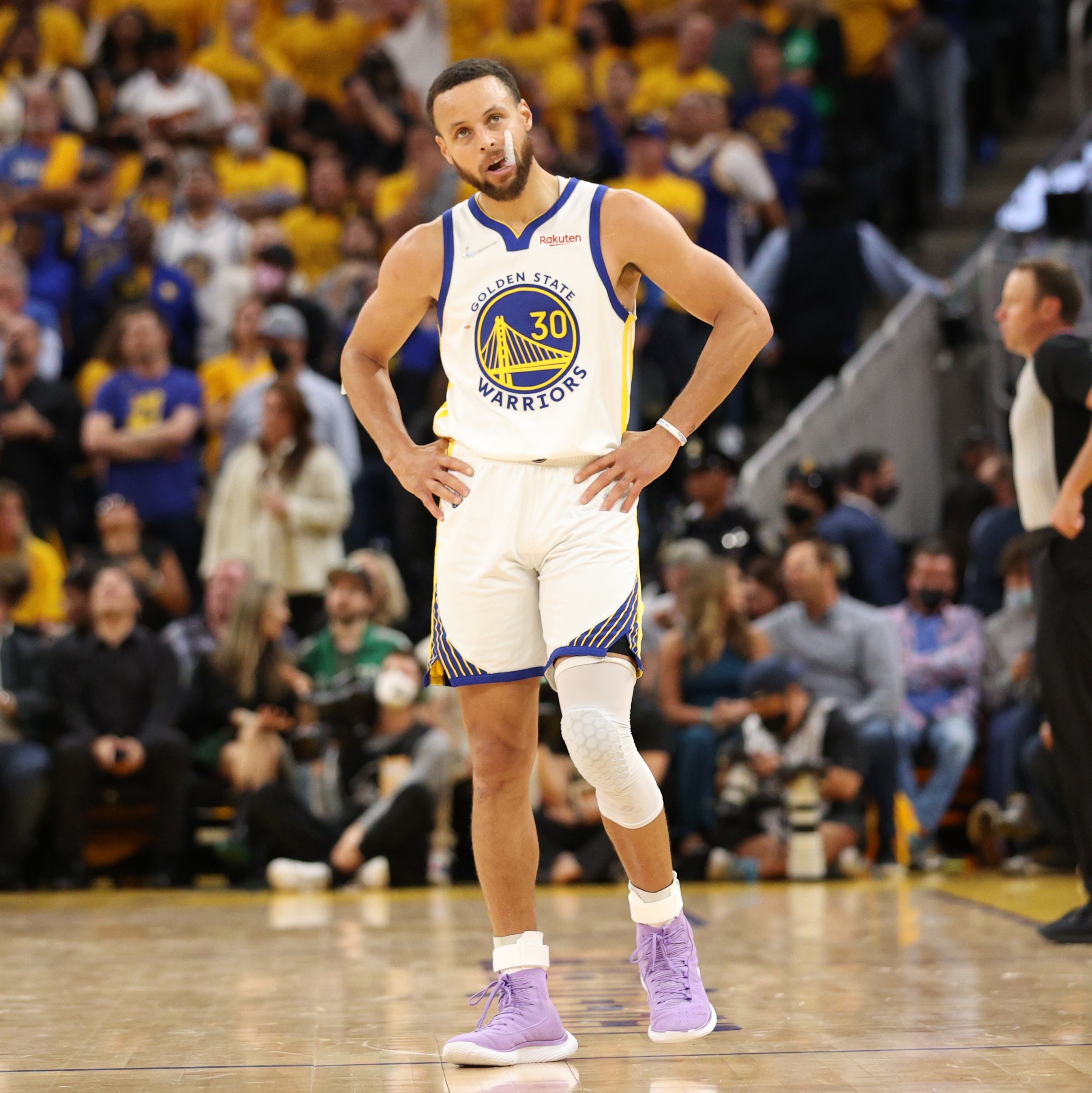 Grande exibição de Curry volta a empatar a final da NBA