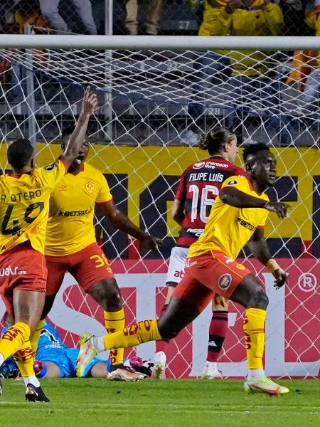 Castillo, do Aucas, comemora seu gol contra o Flamengo, pela Libertadores - Cristina Vega/Reuters