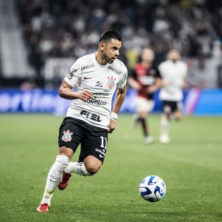 Ángel Romero, do Corinthians, durante partida contra o Newell's Old Boys, pela Sul-Americana