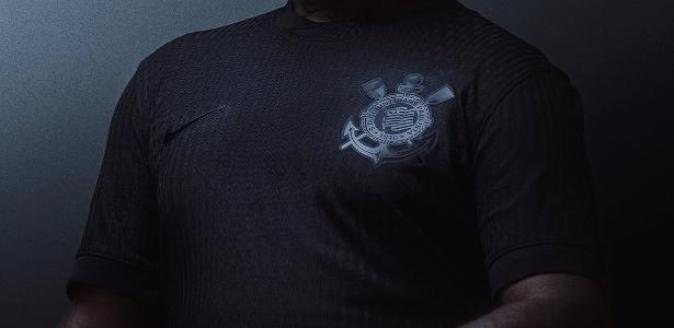 Corinthians estreia camisa preta em jogo contra Fortaleza; confira os detalhes.