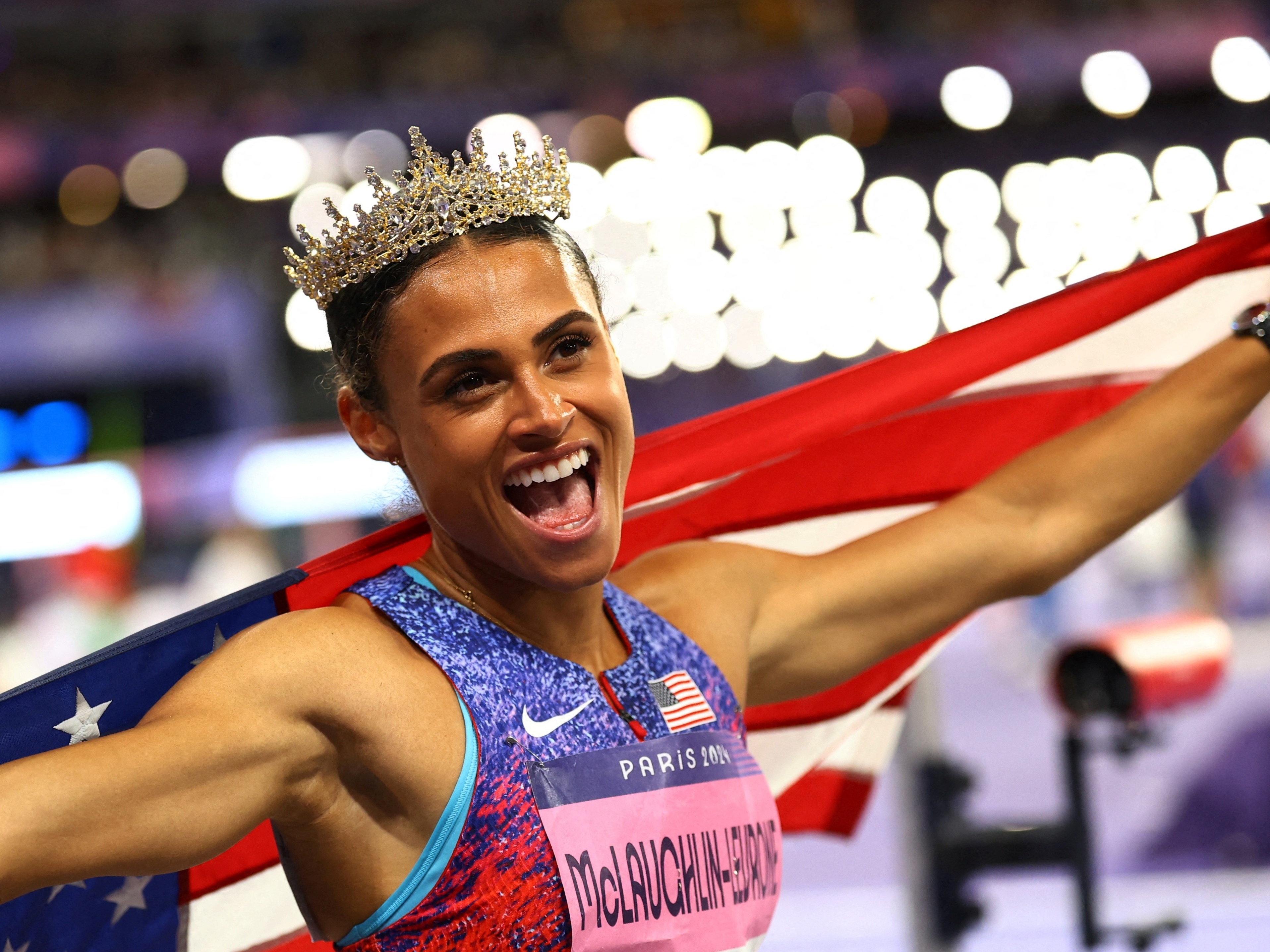 McLaughlin é bicampeã olímpica com recorde mundial nos 400m com
