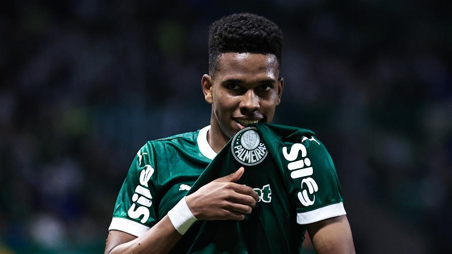 Estêvão marcou em Palmeiras x Ceará, partida da Copa do Brasil Estêvão marcou em Palmeiras x Ceará, partida da Copa do Brasil
