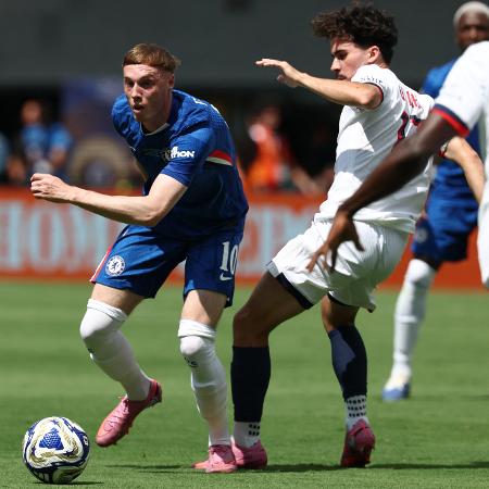 Cole Palmer, do Chelsea, disputa bola com Vitinha, do PSG, pela final do Mundial Cole Palmer, do Chelsea, disputa bola com Vitinha, do PSG, pela final do Mundial