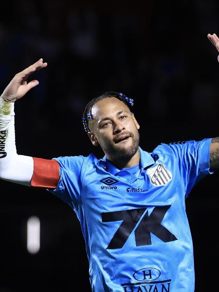 Neymar, do Santos, celebra gol sobre o Juventude em jogo do Brasileirão Neymar, do Santos, celebra gol sobre o Juventude em jogo do Brasileirão