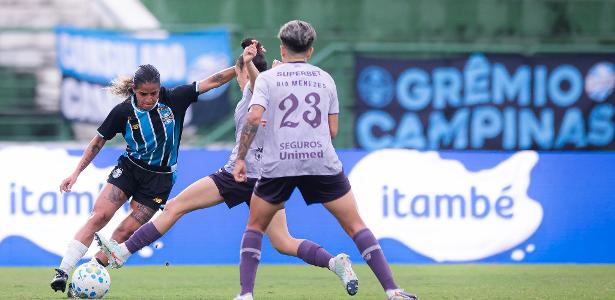 São Paulo bate Grêmio nos acréscimos e avança à semi do Brasileiro Feminino