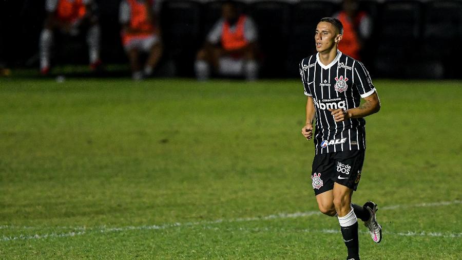 Meia Gustavo Mantuan comemora gol pelo Corinthians contra o Vasco em 2020 - Thiago Ribeiro/AGIF