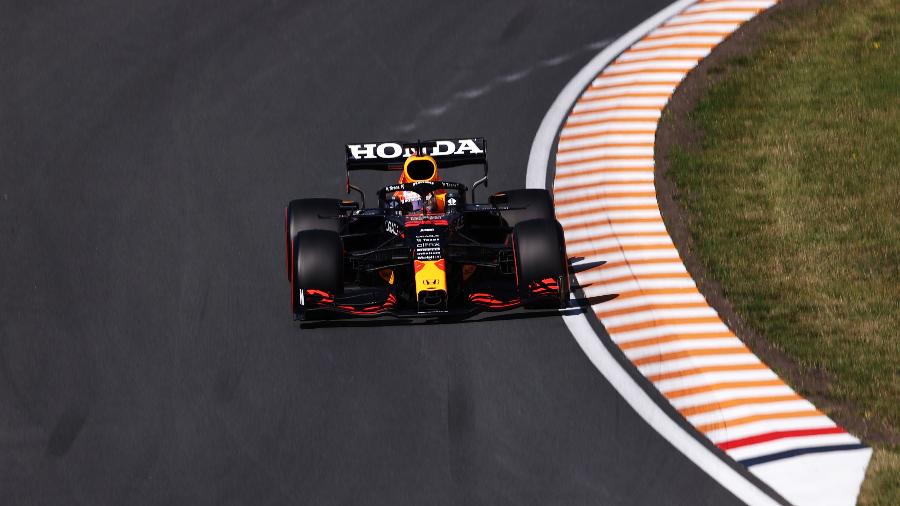 Max Verstappen, da Red Bull Racing, durante treino qualificatório da Fórmula 1 no GP da Holanda - Lars Baron/Getty Images