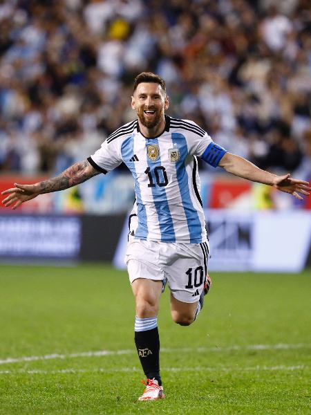 Argentina vence amistoso contra a Jamaica com show de Messi.