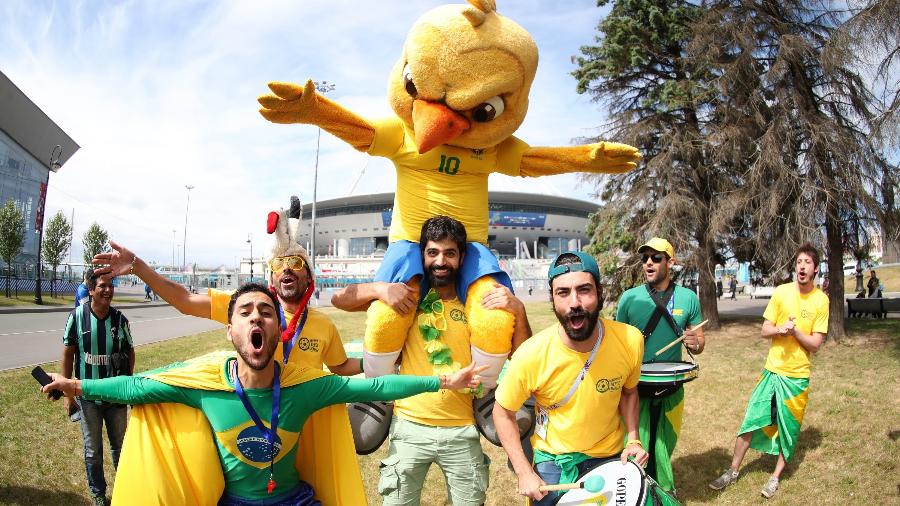 O mascote Canarinho Pistola acompanha a torcida brasileira na Copa da Rússia - TERCEIRO/Folhapress