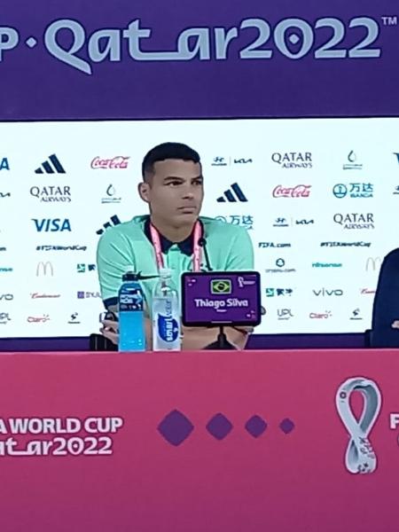 Thiago Silva em coletiva pré-jogo contra a Sérvia - Igor Siqueira/UOL