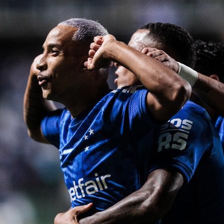 Matheus Pereira, do Cruzeiro, comemora seu gol contra o La Calera, pela Sul-Americana - Gustavo Aleixo/Cruzeiro