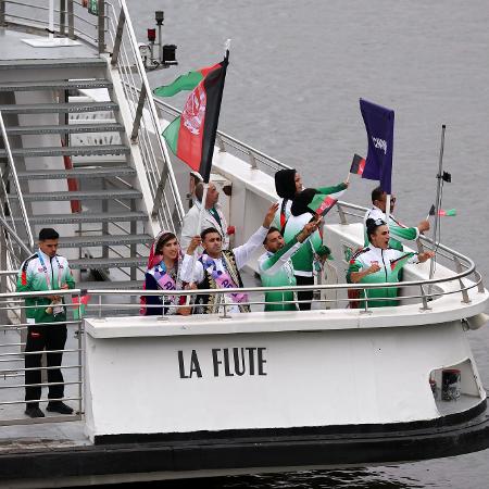 Delegação do Afeganistão na abertura dos Jogos Olímpicos de Paris 2024: Fariba Hashimi foi porta-bandeira