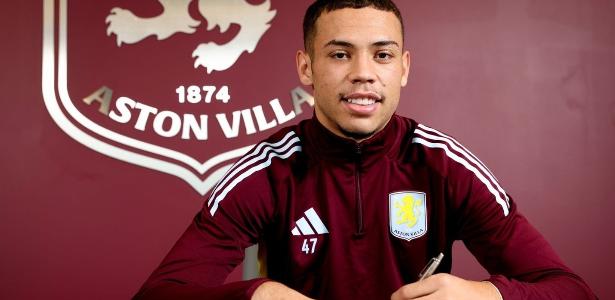 Aston Villa reforça ataque com contratação de Alysson, ex-Grêmio.