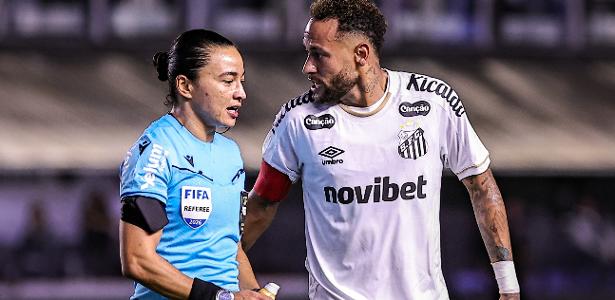 'Você é horrorosa': Neymar se revolta com árbitra em Santos x Mirassol