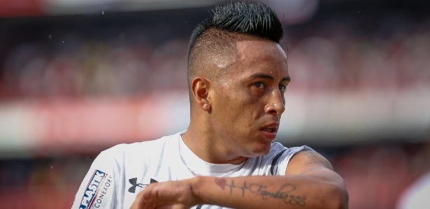 Peruano foi desfalque contra o Palmeiras - Ronny Santos/Folhapress