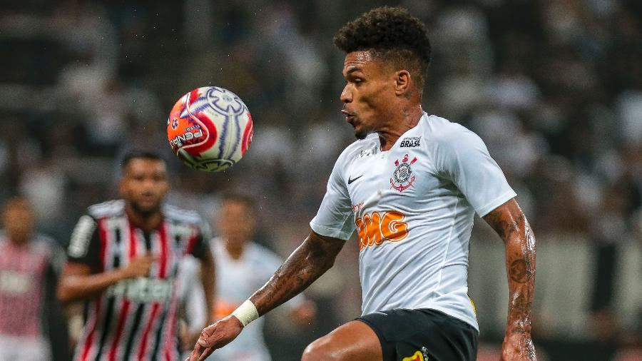 Junior Urso, durante partida entre Corinthians e São Paulo - Ale Cabral/AGIF