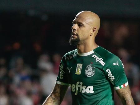 Palmeiras adota calma para renovar e mantém Felipe Melo em 