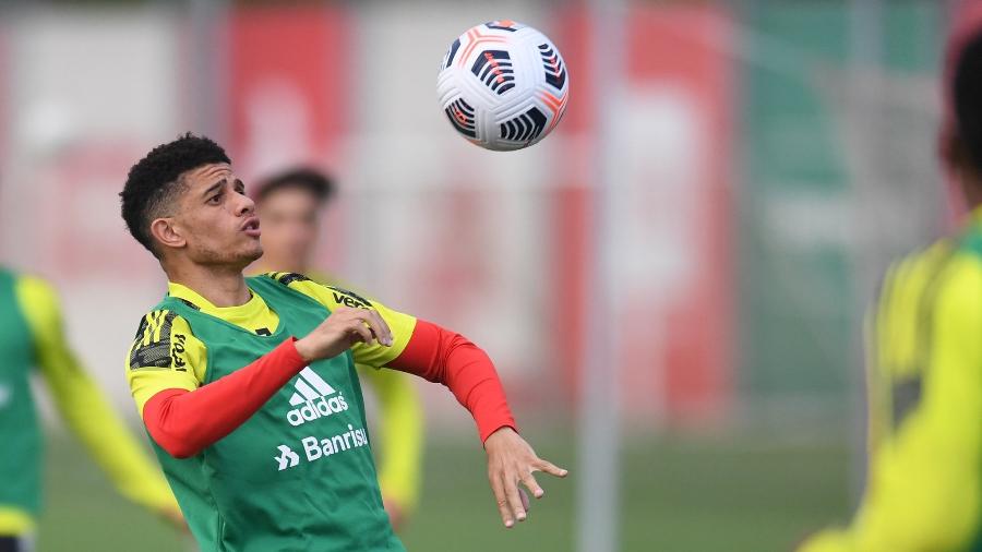 Taison participou de primeiro treinamento com colegas do grupo do Inter - Ricardo Duarte/Inter