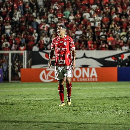 Ralf renova contrato e fica no Vila Nova em 2024