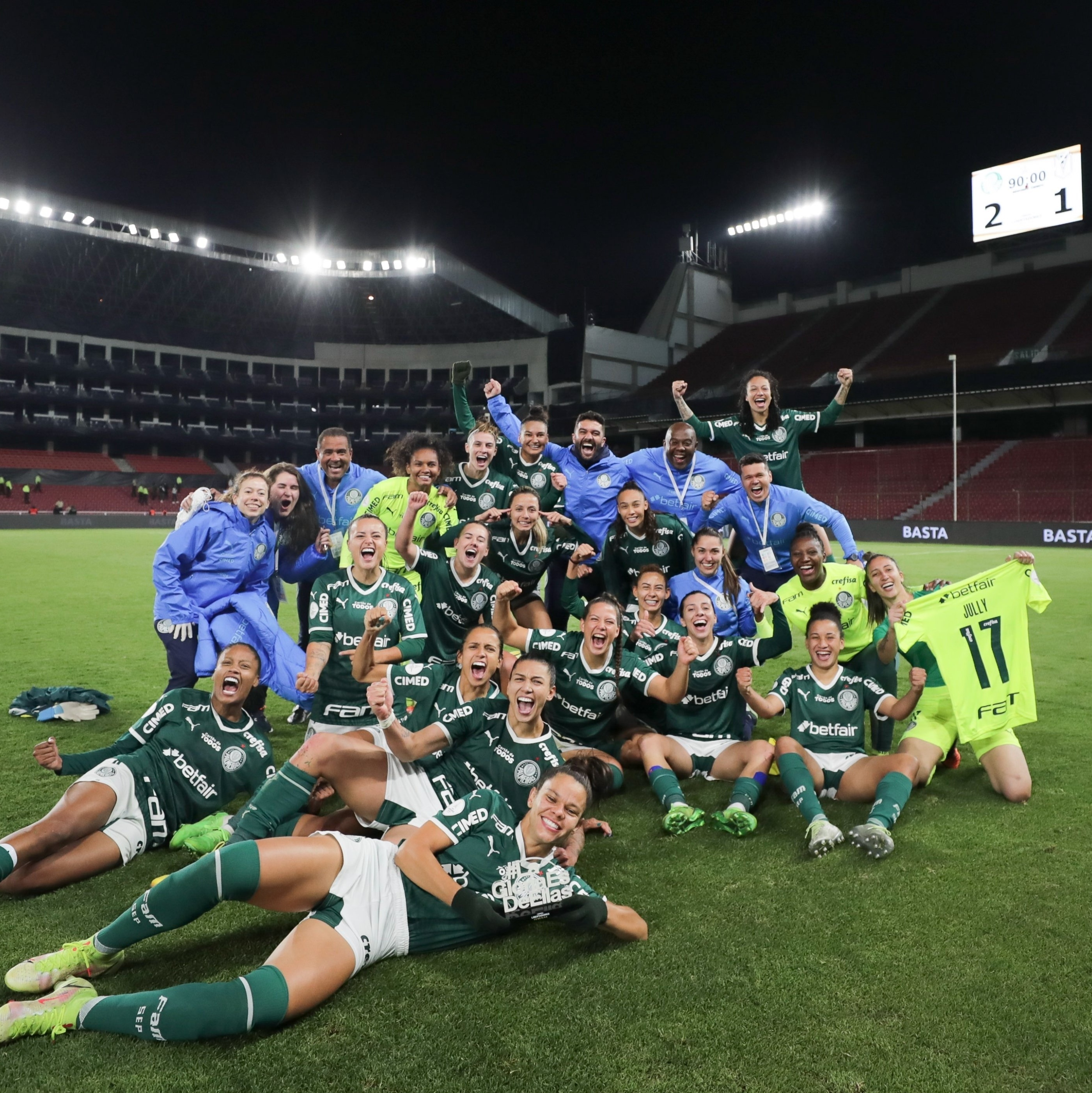 Mundial de Clubes feminino com 12 times entra na pauta em novo calendário -  23/12/2021 - UOL Esporte