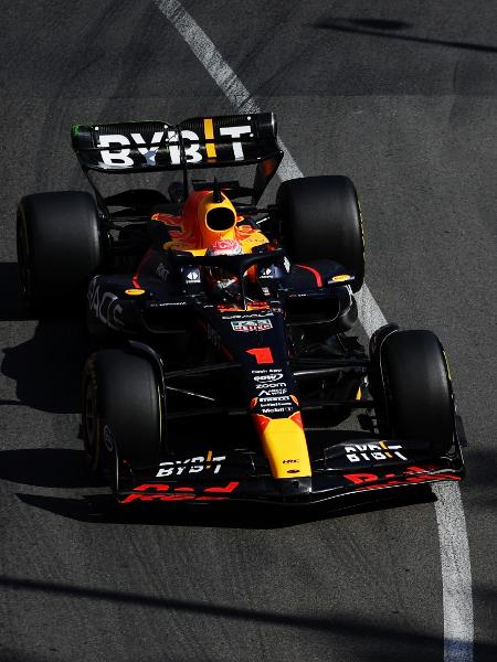 Max Verstappen, da RBR, durante segundo treino livre no GP de Mônaco - Bryn Lennon - Formula 1/Formula 1 via Getty Images