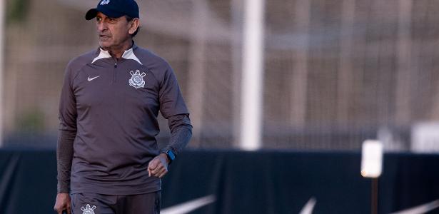Ramón se esforça nos treinos para alcançar a máxima potência no Corinthians