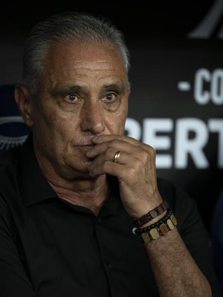 Tite, técnico do Flamengo, durante o jogo contra o Peñarol, pela Libertadores