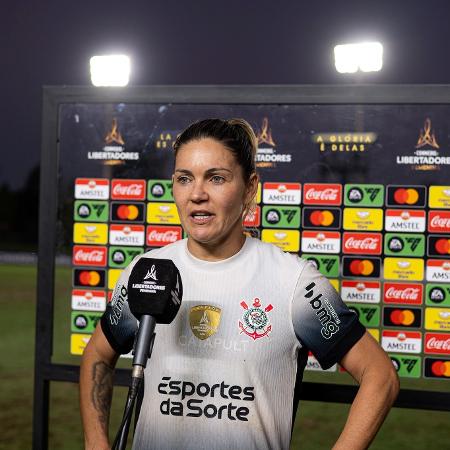 Gabi Zanotti em entrevista após vitória sobre o Olímpia pela Libertadores feminina