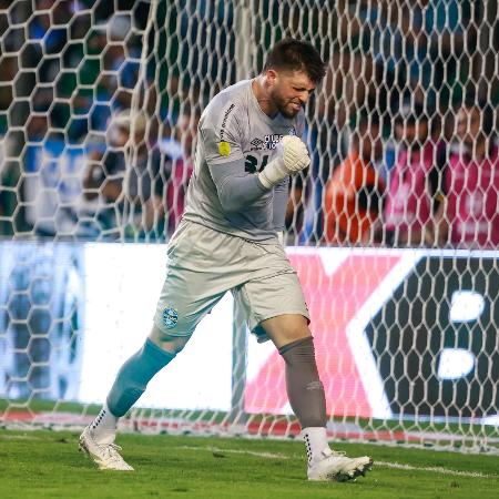Tiago Volpi, goleiro do Grêmio, brilhou contra o Juventude pelo Campeonato Gaúcho Tiago Volpi, goleiro do Grêmio, brilhou contra o Juventude pelo Campeonato Gaúcho